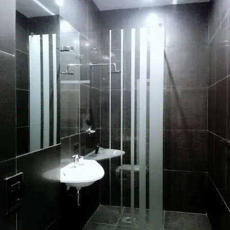 Bristol Lägenhetshotell Bytom