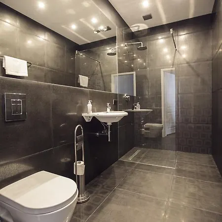 Bristol Lägenhetshotell Bytom