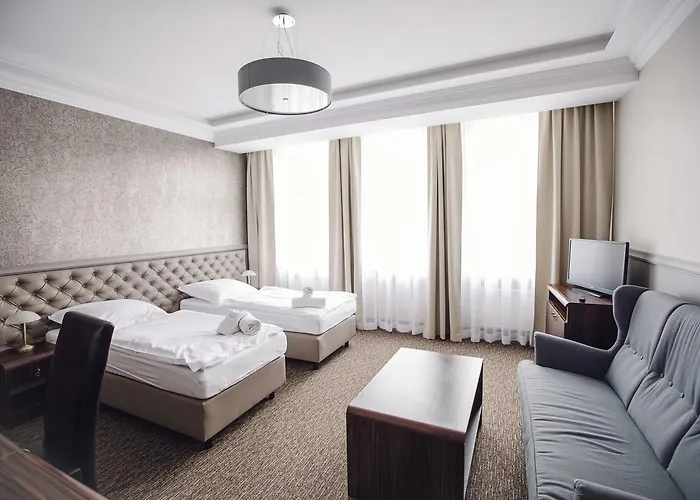 Bristol Aparthotel 4*