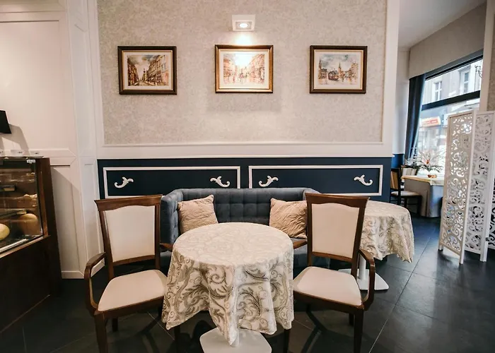 Bristol Aparthotel 4*